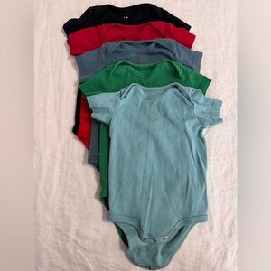 Primary Multicolor Kids Bodysuits - Lot of 5 - 3-6 months